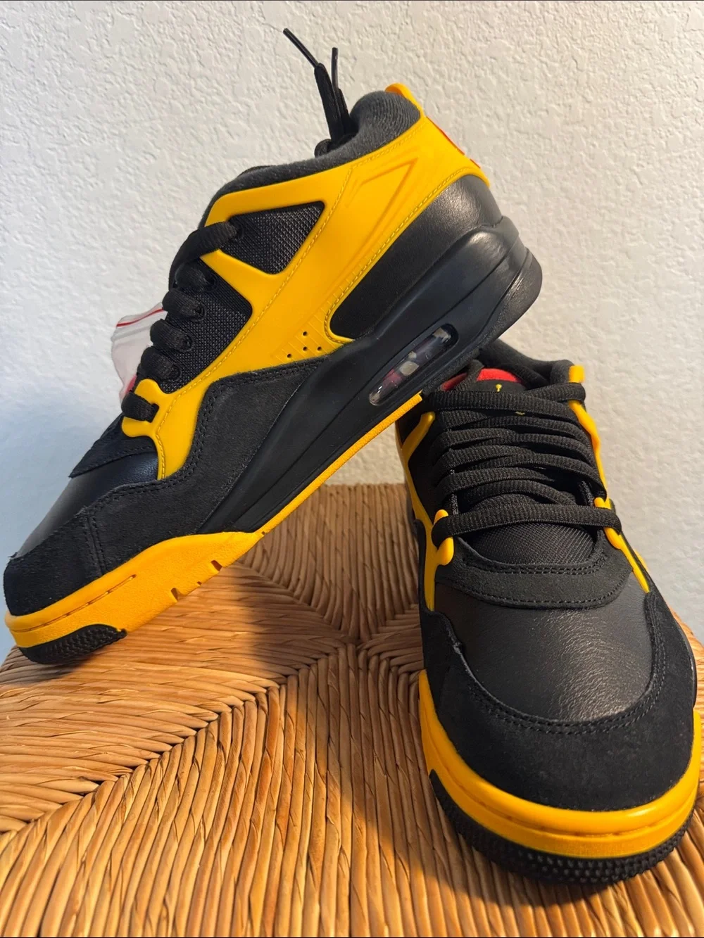 Jordan Low-Top Sneakers “Bruce Lee” in Black, Yellow & Red Accents
